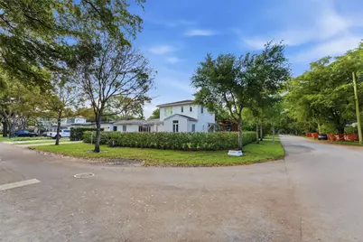 748 Palermo Ave, Coral Gables, FL 33134 - Photo 37