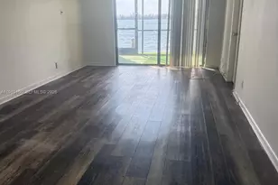 109 Lake Emerald Dr, Oakland Park, FL 33309 - Photo 5