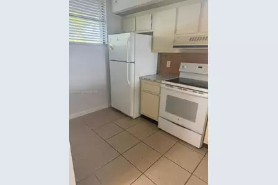 109 Lake Emerald Dr #102, Oakland Park, FL 33309 - Photo 3