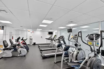 18671 Collins Ave #1702, Sunny Isles Beach, FL 33160 - Photo 43