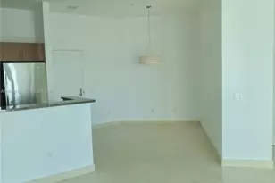 300 S Biscayne Blvd, Miami, FL 33131 - Photo 7