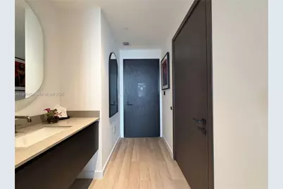 20 NE 11th St #4803A, Miami, FL 33132 - Photo 9