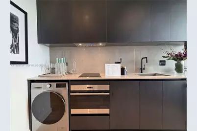 20 NE 11th St #4803A, Miami, FL 33132 - Photo 11