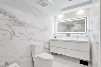 520 Brickell Key Dr #A1015, Miami, FL 33131 - Photo 15