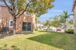 2342 SE 10th St, Homestead, FL 33035 - Photo 25