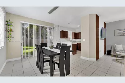 2342 SE 10th St #., Homestead, FL 33035 - Photo 9