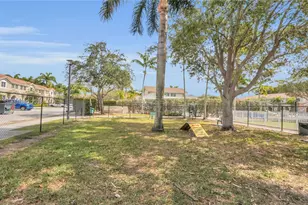 2342 SE 10th St, Homestead, FL 33035 - Photo 31