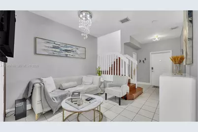 2342 SE 10th St #., Homestead, FL 33035 - Photo 5