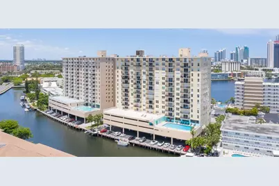 427 Golden Isles Dr #7E, Hallandale Beach, FL 33009 - Photo 1