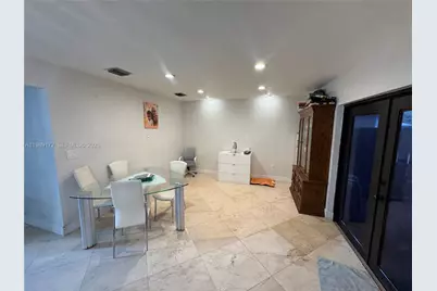 7632 NW 166th Ter, Hialeah, FL 33015 - Photo 3