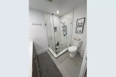 7632 NW 166th Ter, Hialeah, FL 33015 - Photo 17