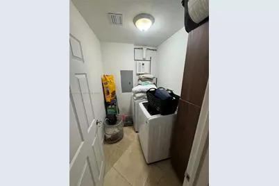 7632 NW 166th Ter, Hialeah, FL 33015 - Photo 7