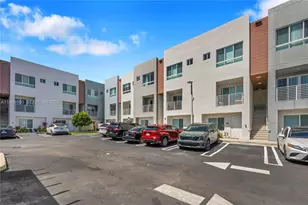 2555 NE 193rd St, Miami, FL 33180 - Photo 27