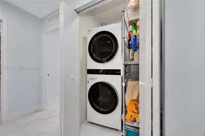 2555 NE 193rd St #2122, Miami, FL 33180 - Photo 23