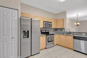 4126 Forest Dr, Weston, FL 33332 - Photo 5