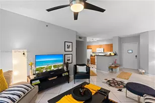 19655 E Country Club Dr, Aventura, FL 33180 - Photo 9