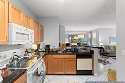 19655 E Country Club Dr #6108, Aventura, FL 33180 - Photo 15