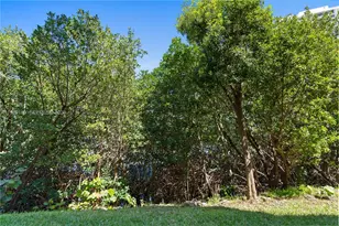 19655 E Country Club Dr, Aventura, FL 33180 - Photo 27