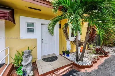 12085 W Dixie Hwy, Biscayne Park, FL 33161 - Photo 21