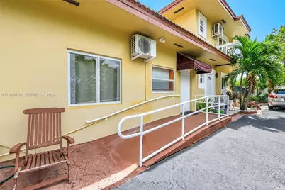 12085 W Dixie Hwy, Biscayne Park, FL 33161 - Photo 11