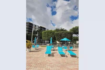 20400 W Country Club Dr #601, Aventura, FL 33180 - Photo 13