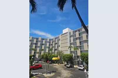 20400 W Country Club Dr #601, Aventura, FL 33180 - Photo 9