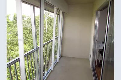 1400 SW 124th Ter #410Q, Pembroke Pines, FL 33027 - Photo 17