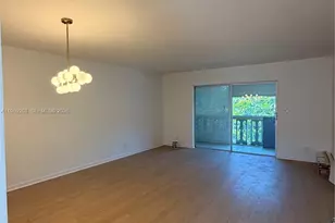 218 NE 12th Ave, Hallandale Beach, FL 33009 - Photo 7