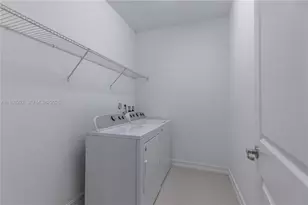 11524 SW 16th St, Pembroke Pines, FL 33025 - Photo 15