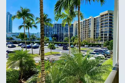 800 Parkview Dr #222, Hallandale Beach, FL 33009 - Photo 11