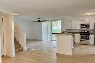 12142 St.Andrews Pl, Miramar, FL 33025 - Photo 3