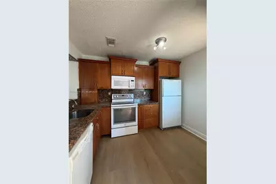4768 NW 114th Ave #201-4, Doral, FL 33178 - Photo 3