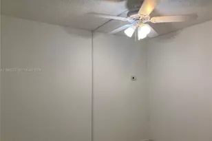 4453 Treehouse Ln, Tamarac, FL 33319 - Photo 13