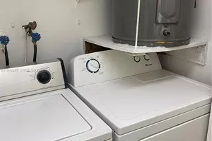 4453 Treehouse Ln, Tamarac, FL 33319 - Photo 21