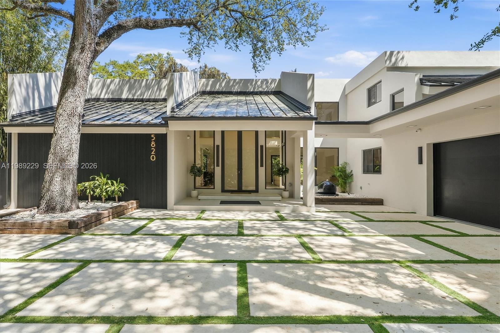 5820 SW 33rd Ln - 5820 SW 33rd Ln, Hollywood, FL 33312 Luxury Property | Jose Angel Pina