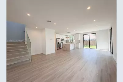 11836 SW 272nd Ter, Homestead, FL 33032 - Photo 5