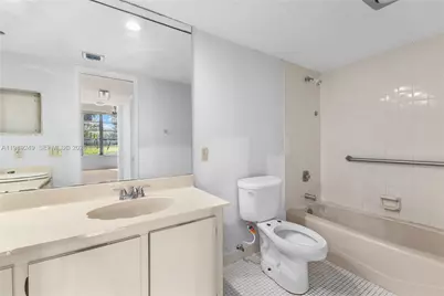 806 Cypress Grove Ln #111, Pompano Beach, FL 33069 - Photo 19