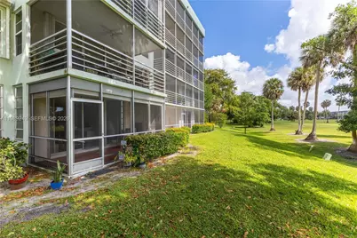 806 Cypress Grove Ln #111, Pompano Beach, FL 33069 - Photo 29