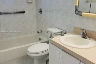 4621 SW 99th Ct, Miami, FL 33165 - Photo 9