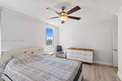 437 Golden Isles Dr #11J, Hallandale Beach, FL 33009 - Photo 23