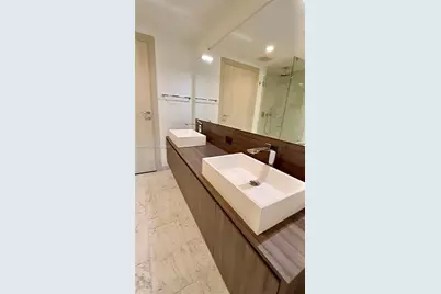 1000 Brickell Plz #2008, Miami, FL 33131 - Photo 19