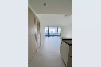 1000 Brickell Plz #2008, Miami, FL 33131 - Photo 37
