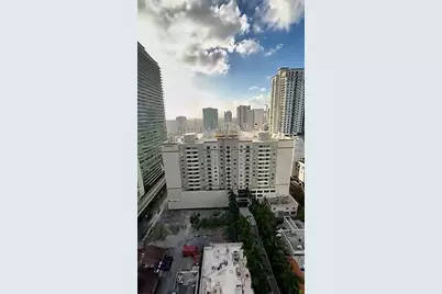 1000 Brickell Plz #2008, Miami, FL 33131 - Photo 31