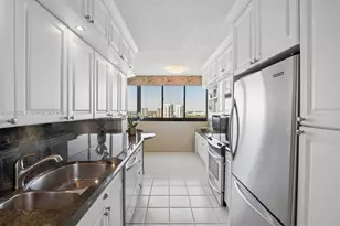 20185 E Country Club Dr, Aventura, FL 33180 - Photo 3