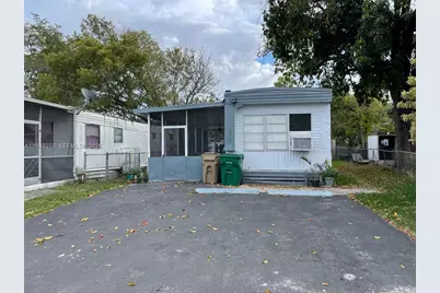 13380 SW 9th St #13380, Davie, FL 33325 - Photo 1