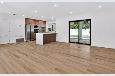 7311 Fairway Blvd, Miramar, FL 33023 - Photo 11