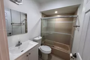 842 SW 89th Ave, Miami, FL 33174 - Photo 7