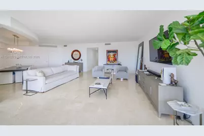 21050 Point Pl #702, Aventura, FL 33180 - Photo 3