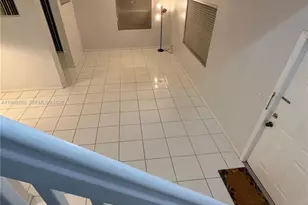 543 Racquet Club Rd, Weston, FL 33326 - Photo 13