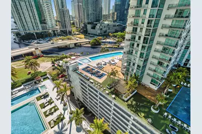 90 SW 3rd St #2013, Miami, FL 33130 - Photo 3